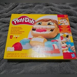 NEW Play-Doh Silly Smiles Dentist Playset